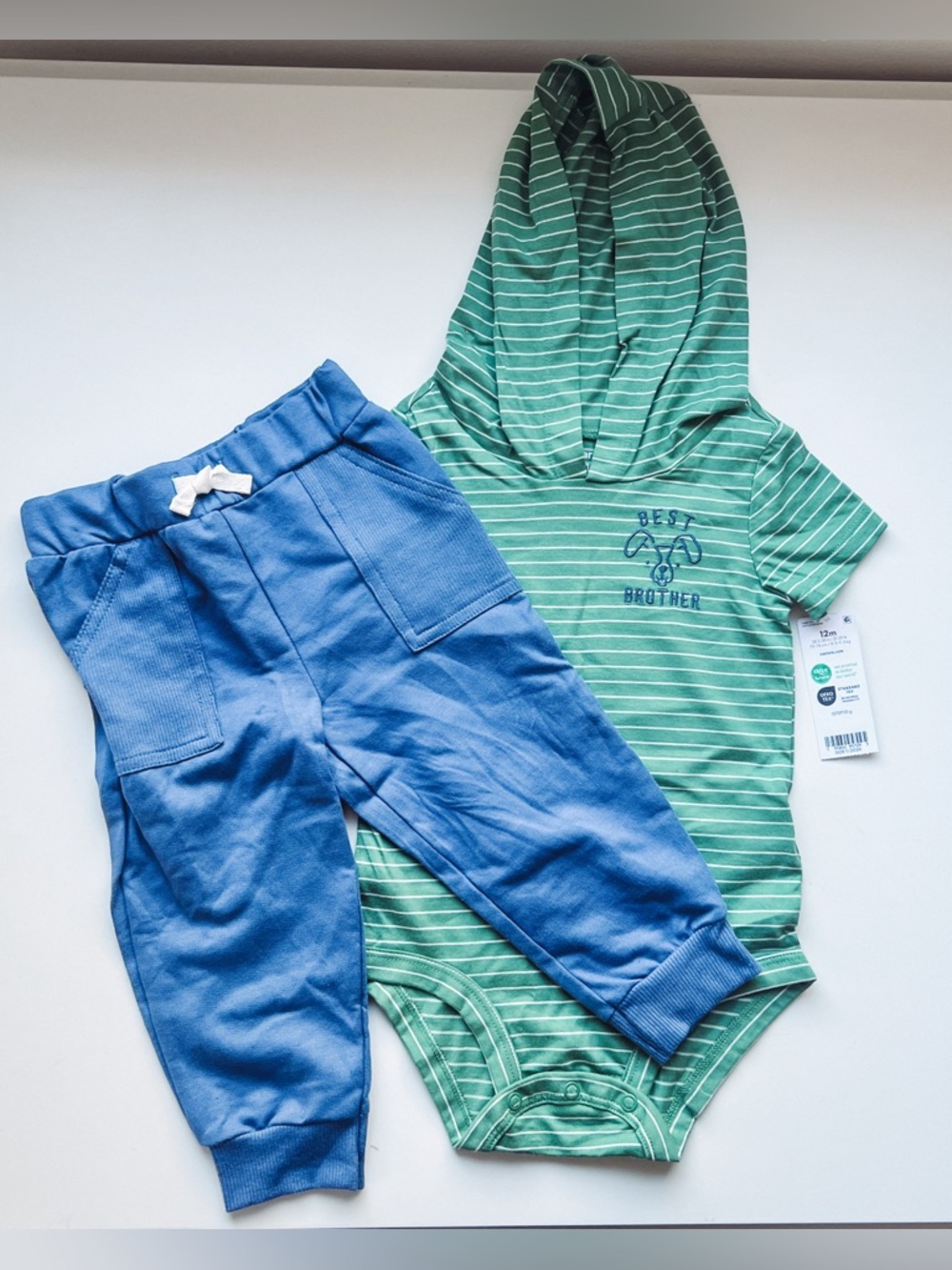 NWT Carter’s 12 Month 2-Piece Outfit